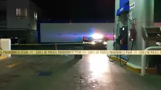 La gasolinera fue resguardada por elementos de la policía