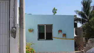 Las tres casas fueron custodiadas por la policía en Mérida