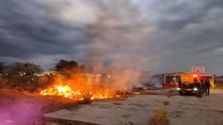 Se incendia la Secundaria Técnica 11 de Seybaplaya y moviliza a cuerpos de emergencia