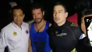 Tras una hora de búsqueda, a las 20:10 horas, el equipo de rescate salió con el buzo