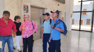 Llevan ocho años esperando una carretera; pobladores de El Manantial exigen solución