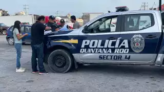 Comando armado asalta negocio de la Central de Abastos en Cancún; se lleva 100 mil pesos