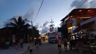 El mal estado de las calles por los frentes fríos se expuso en las redes sociales, lo que ahuyentó a los visitantes