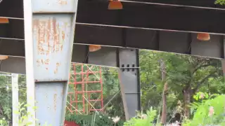 El trabajador cayó, siendo trasladado al hospital, donde falleció