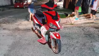 Accidente de motocicleta deja a dos jóvenes lesionados en Escárcega; entre ellos un menor