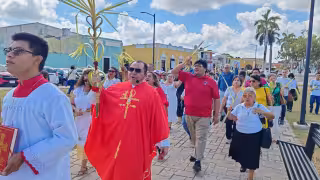 Campechanos viven con fervor la tradicional Procesión de Ramos