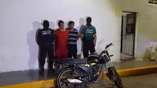 Fueron trasladados a la base policiaca ubicada enfrente del puerto de abrigo
