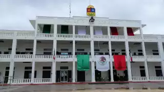 Blindan Palacio de Gobierno previo al Grito de Independencia en Chetumal
