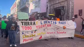 Comunidades mayas se manifiestan en Mérida para defender sus territorios