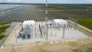 Es la segunda planta fotovoltaica más grande de país y contribuirá al desarrollo del Sureste

