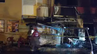 Así terminó la taquería después del incendio