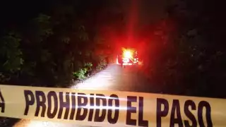 La mujer fue localizada en el km 35 + 300 de la carretera Bacalar - Felipe Carrillo Puerto.