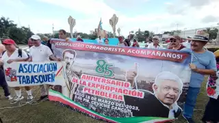 En punto de las 17:30 se congregaron en la glorieta El Ceviche para expresarle su apoyo al presidente y a la cuarta transformación