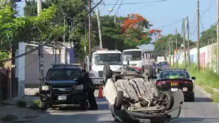 Ante el accidente, se registró una larga fila de automóviles