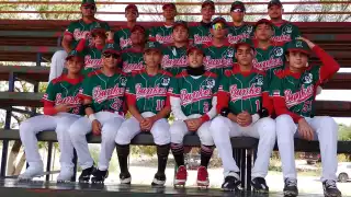Las escuadras de la Academia “El Bunker”, de la categoría 15-16 años; y los “Potros de Hervis”, de 13-14 años fueron las que no accedieron a EU. Foto: Marco Sánchez