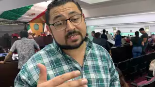 Exigen renuncia temporal de presidenta del DIF por accidente y agresión a periodistas