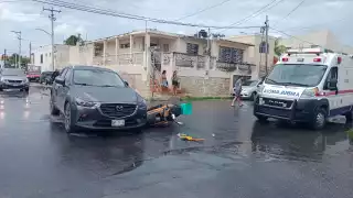 La joven dueña del carro tuvo que hacerse cargo de los daños materiales