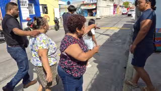 Usaba casas ajenas para recibir comida y no pagar; vecinos acusan a hombre en Ciudad del Carmen