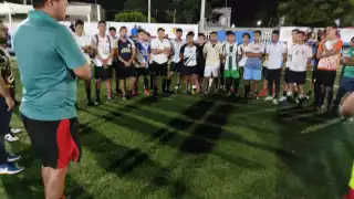 Con la participación de más de 60 jugadores que se dieron cita al campo “8 de octubre” para buscar un lugar en el equipo de la capital