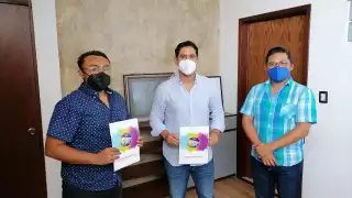 El documento fue entregado por activistas