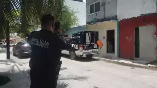 Los servicios de emergencia convencieron a la mujer de no aventarse