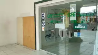 La CFE no informó cuánto tiempo estará cerrada la sucursal de Gonzalo Guerrero debido a la remodelación sus oficinas