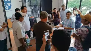 Sólo la secretaria del Ayuntamiento de Tizimín recibió a los manifestantes