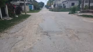 Escárcega: Vecinos de División del Norte exigen repavimentación tras 10 meses de abandono