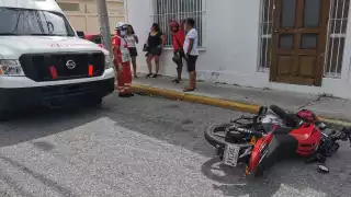 El motociclista sufrió lesiones leves. Foto: Ricardo Jiménez