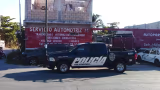 Al parecer el sujeto se encargaba de cuidar este taller y al llegar los trabajadores lo encontraron sin vida