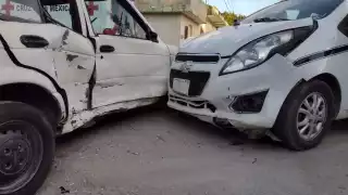 En el lugar de los hechos hicieron acto de presencia elementos de la dirección de Tránsito Municipal