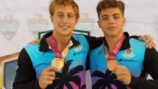 Andrés Dupont y Jack Oliver Centelles fueron dos de los nadadores quintanarroenses que obtuvieron el oro en la competencia en Tijuana