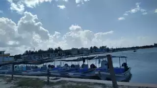 Pescadores de El Cuyo, Las Coloradas, San Felipe y Río Lagartos esperan no salir afectados por las fuertes lluvias