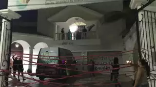 En el caso de la sede de Cancún al menos 30 mujeres tomaron la sede Foto: Mario Hernández