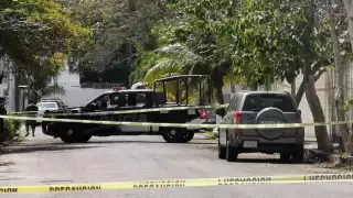 Autoridades de Carmen lograron interceptar la camioneta robada cerca del predio