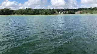 Los colores de la laguna regresan paulatinamente a su esplendor