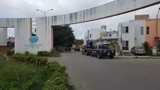 Los hombres huyeron del lugar hacia la invasión de In House. Foto: Por Esto!