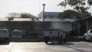 La bodega de la SEP que se incendió se localiza en la colonia García Ginerés de Mérida, donde se cerró el paso a vehículos