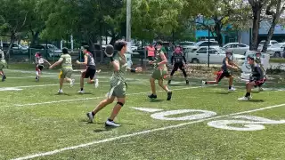 Los equipos se enfrascaron en un duelo de ida y vuelta durante el primer tiempo