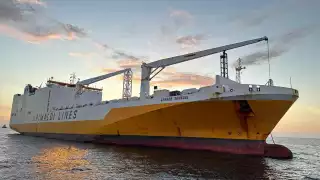 El buque estuvo encallado durante los últimos días