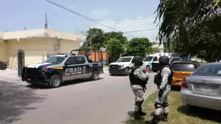 Según testigos de la huida, el taxi en el que escaparon tenía la nueva rotulación del SUCHAA