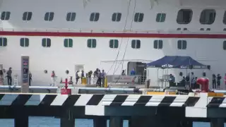 En su última visita, el “Mardi Gras” arribó con tres mil 877 pasajeros, mientras que el “Carnival Breeze” movilizó a dos mil 54 cruceristas