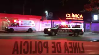 Los lesionados son atendidos en la Cruz Roja.