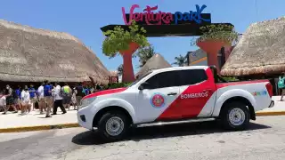 Reportan incendio en las instalaciones de Ventura Park en Cancún: VIDEO