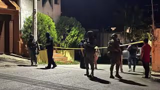 Fuerzas Armadas participan en cateos de dos viviendas en la ciudad de Hopelchén en Campeche