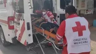 La víctima presentaba diversas lesiones, por lo que fue trasladado al Hospital General de Carrillo Puerto, quedando bajo custodia de la Policía de Investigación