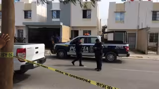 El cuerpo se encontraba colgado de una soga en su cuarto. Foto: Rafael García