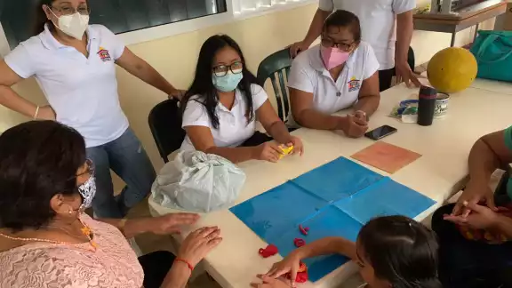 El taller duró dos días y fue dirigido a padres de familia con hijos con ceguera y docentes de educación especial El taller duró dos días y fue dirigido a padres de familia con hijos con ceguera y docentes de educación especial