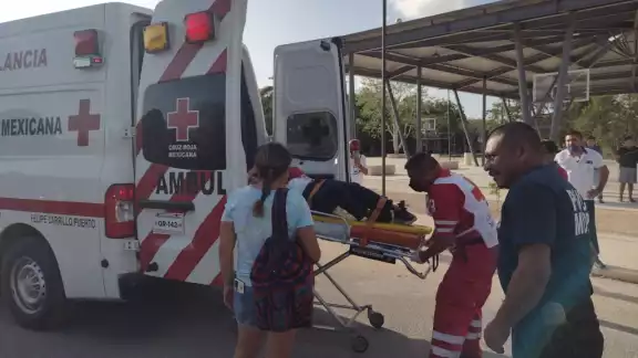 Un hombre quedó con múltiples lesiones luego de caer de un techo Un hombre quedó con múltiples lesiones luego de caer de un techo