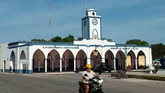 La Presidenta Municipal ha desilucionado al cien por ciento de los habitantes La Presidenta Municipal ha desilucionado al cien por ciento de los habitantes